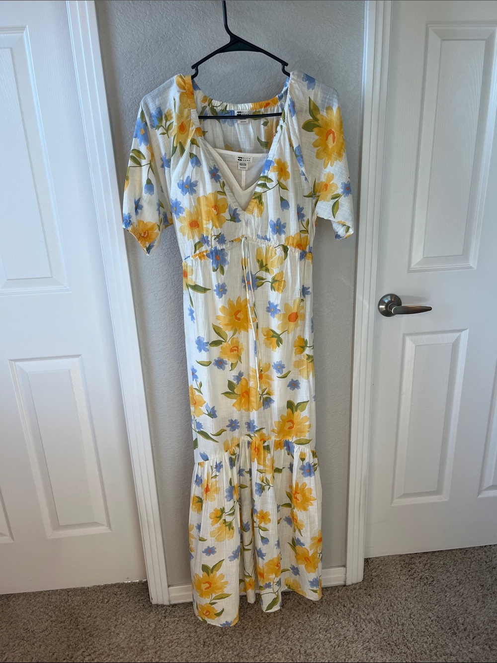 Billabong yellow and blue floral puff sleeve midi dress size XS